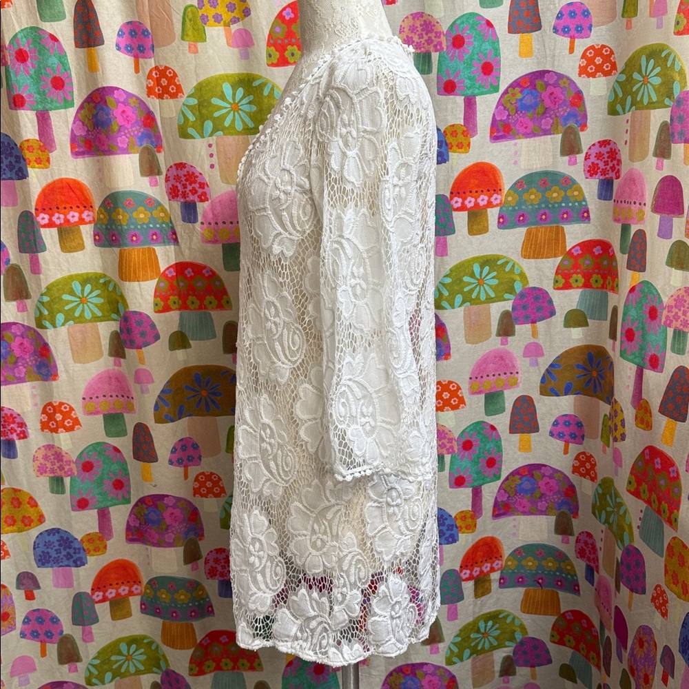 Mahina L/S Lace Cover Up. Large - Picture 8 of 9